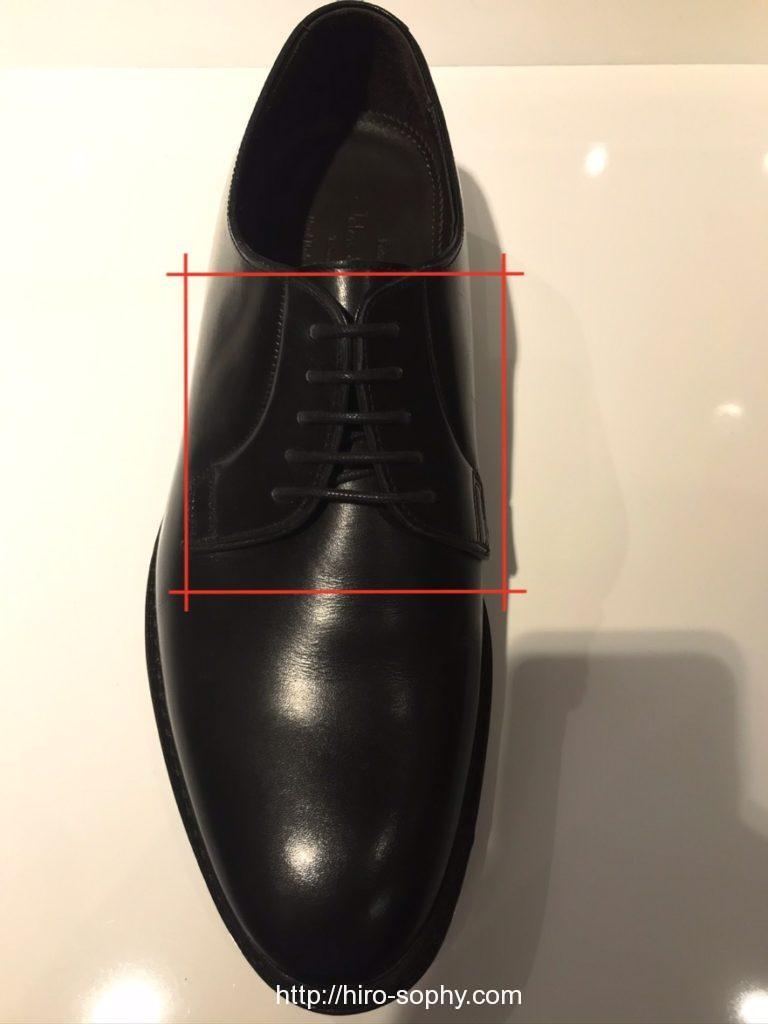 ビジネス用の革靴をカジュアルに履きこなすためのデザイン知識を伝授 
